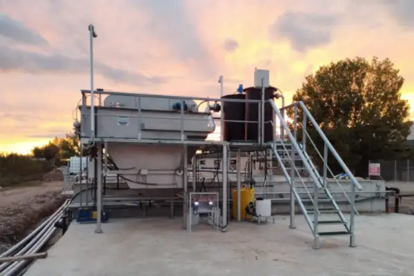 Sistema DAF para la eliminación de grasas, aceites y sólidos en suspensión en una planta de tratamiento de aguas industriales de Prosimed